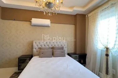 Apartamento &agrave; venda - 181m&sup2; - Meia Praia