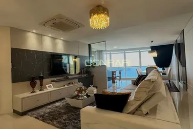 Apartamento &agrave; venda - 229m&sup2; - meia praia