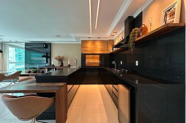 Apartamento &agrave; venda - 281m&sup2; - Meia Praia