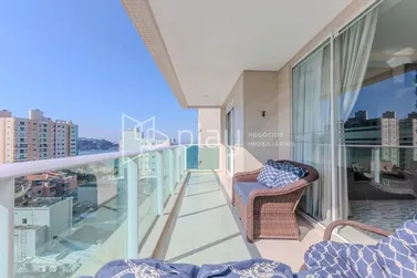 Apartamento &agrave; venda - 208m&sup2; - Centro