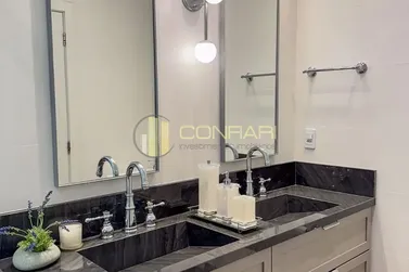 Apartamento &agrave; venda - 251m&sup2; - Meia Praia