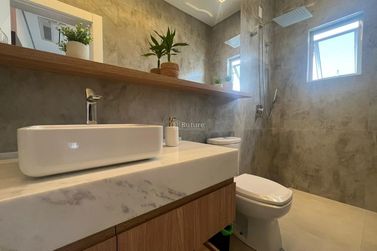 Casa &agrave; venda - 360m&sup2; - Centro