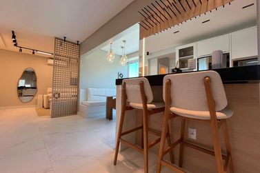 Apartamento &agrave; venda - 87m&sup2; - Centro