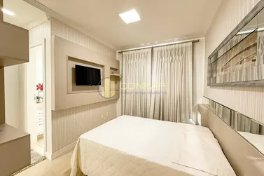 Apartamento &agrave; venda - 1589m&sup2; - meia praia