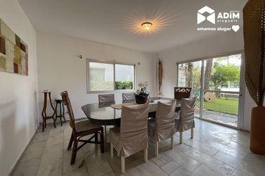 Casa para alugar - 323m&sup2; - Barra