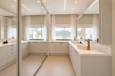 Casa &agrave; venda - 230m&sup2; - Barra