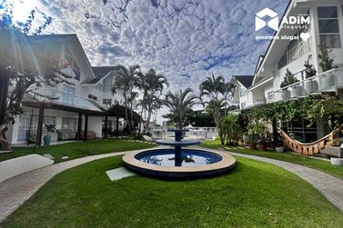 Casa para alugar - 166m&sup2; - Praia do Estaleiro