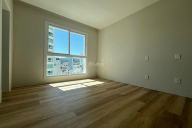 Apartamento &agrave; venda - 150m&sup2; - Pioneiros