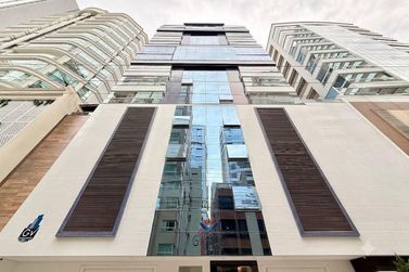 Apartamento &agrave; venda - 270m&sup2; - Meia Praia