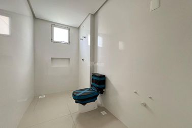 Apartamento &agrave; venda - 193m&sup2; - Meia Praia