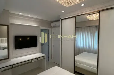 Apartamento &agrave; venda - 180m&sup2; - Meia Praia