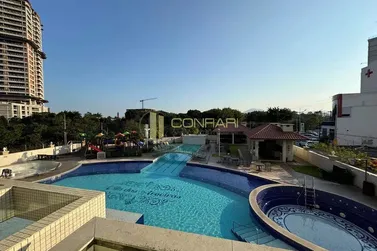 Apartamento &agrave; venda - 117m&sup2; - Meia Praia
