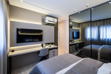 Apartamento &agrave; venda - 168m&sup2; - Meia Praia