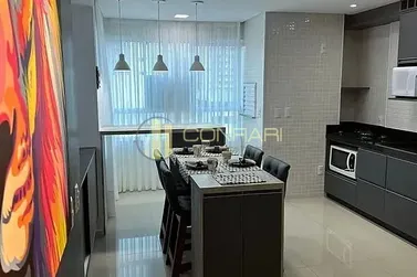 Apartamento &agrave; venda - 80m&sup2; - Meia Praia