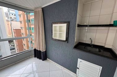 Apartamento &agrave; venda - 213m&sup2; - Meia Praia