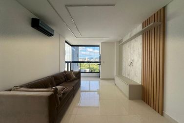 Apartamento &agrave; venda - 95m&sup2; - Meia Praia