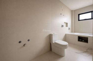 Apartamento &agrave; venda - 182m&sup2; - Meia Praia
