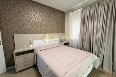 Apartamento &agrave; venda - 123m&sup2; - Meia Praia