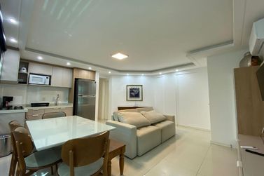 Apartamento &agrave; venda - 72m&sup2; - Quatro Ilhas