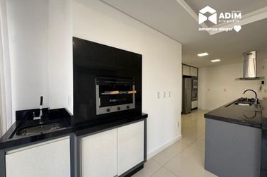 Apartamento para alugar - 190m&sup2; - Meia Praia