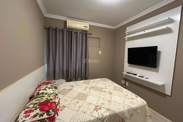 Apartamento &agrave; venda - 159m&sup2; - Meia Praia