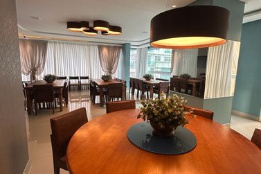 Apartamento &agrave; venda - 149m&sup2; - Meia Praia