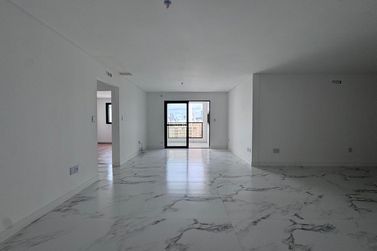 Apartamento &agrave; venda - 170m&sup2; - Centro