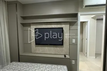 Apartamento &agrave; venda - 81m&sup2; - Meia Praia