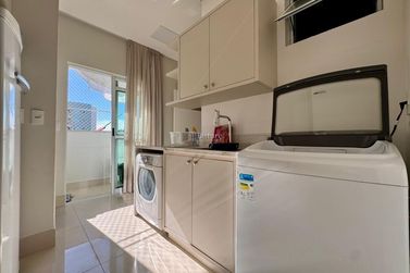Apartamento &agrave; venda - 240m&sup2; - Meia Praia