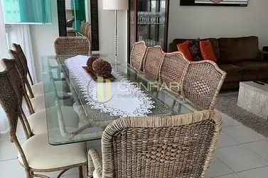 Apartamento &agrave; venda - 144m&sup2; - Meia Praia