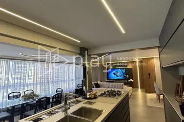 Apartamento &agrave; venda - 163m&sup2; - Meia Praia