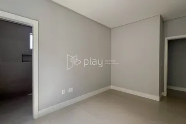 Apartamento &agrave; venda - 160m&sup2; - Meia Praia