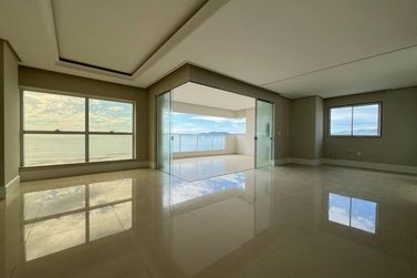 Apartamento &agrave; venda - Meia Praia