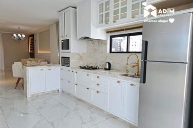 Apartamento para alugar - 93m&sup2; - Meia Praia