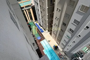 Apartamento &agrave; venda - 167m&sup2; - Meia Praia