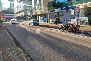 Sala Comercial para alugar - 110m&sup2; - Centro