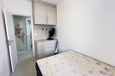 Apartamento para alugar - Meia Praia
