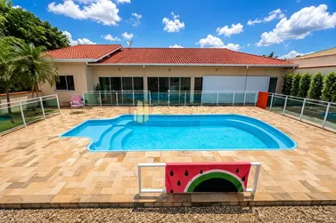 Ch&aacute;cara &agrave; venda - 350m&sup2; - Nova Descoberta