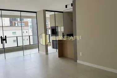 Apartamento para alugar - 124m&sup2; - Meia Praia