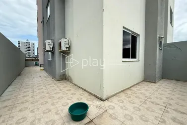 Apartamento &agrave; venda - 100m&sup2; - Meia Praia
