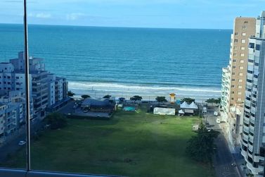 Apartamento &agrave; venda - 185m&sup2; - Meia Praia