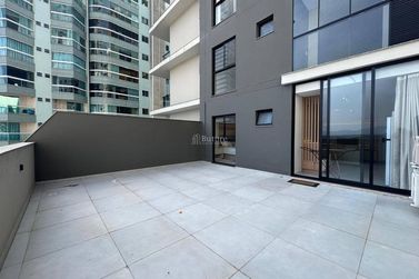 Apartamento &agrave; venda - Meia Praia