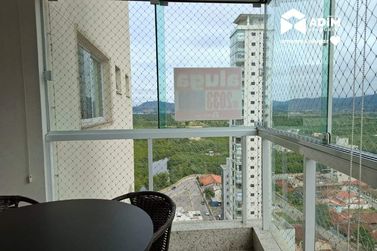 Apartamento para alugar - 134m&sup2; - Meia Praia