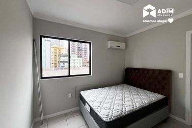 Apartamento para alugar - 101m&sup2; - Centro
