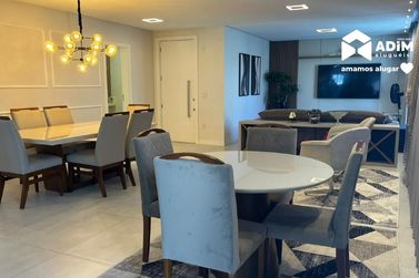 Apartamento para alugar - 200m&sup2; - Meia Praia