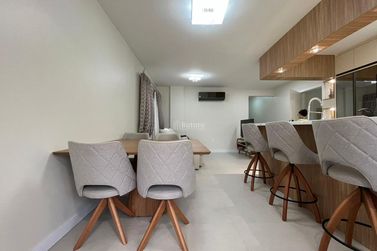 Apartamento &agrave; venda - 109m&sup2; - Meia Praia