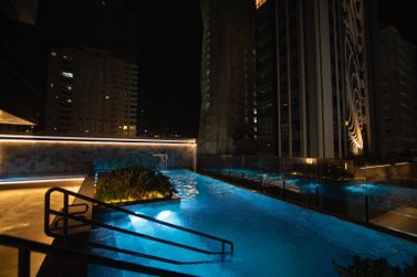 Apartamento &agrave; venda - 168m&sup2; - Meia Praia