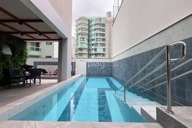 Apartamento &agrave; venda - 127m&sup2; - Meia Praia