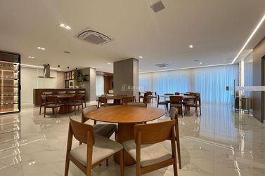 Apartamento &agrave; venda - 159m&sup2; - Meia Praia