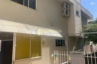 Casa &agrave; venda - 205m&sup2; - Meia Praia
